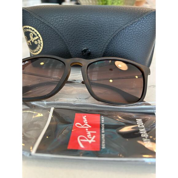 Ray-Ban RB4171 ERIKA Sunglasses for Women: Authentic Stylish Eye Protection - Picture 5 of 5